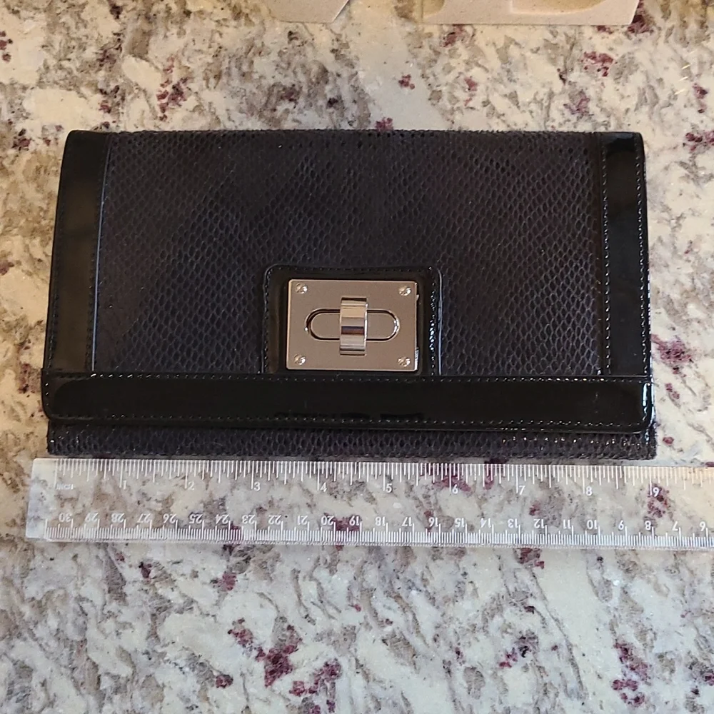 NWOT White House Black Market Black Snakeskin Evening Clutch - Picture 15 of 16